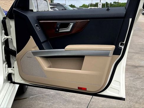 Used 2012 Mercedes-Benz GLK 350 2WD image 19