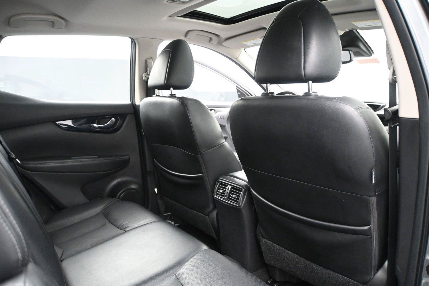 Certified 2021 Nissan Rogue Sport SL w/ Premium Package AWD/4WD image 19