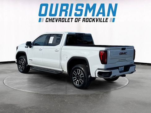 Used 2025 GMC Sierra 1500 AT4 w/ Technology Package AWD/4WD image 4