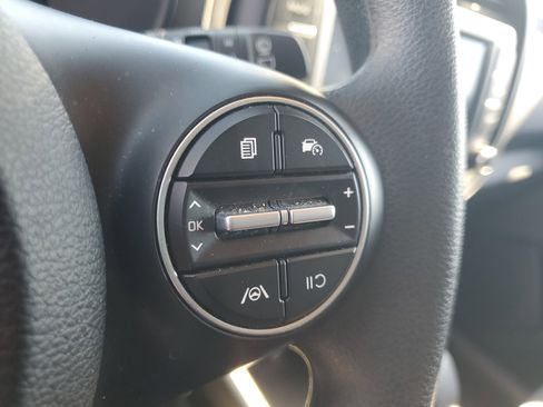 Used 2025 Kia Soul LX w/ LX Technology Package image 21