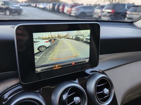 Used 2017 Mercedes-Benz GLC 300 w/ Premium 1 Package image 5