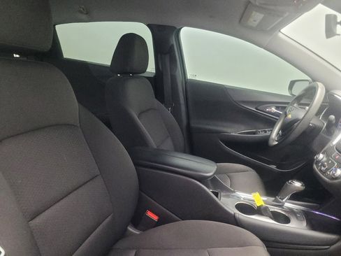 Used 2018 Chevrolet Malibu LT FWD image 21