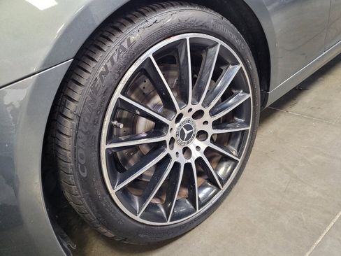 Used 2019 Mercedes-Benz SLC 300 w/ Premium Package image 31