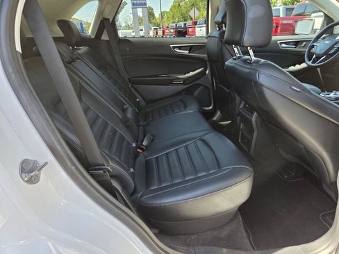 Used 2024 Ford Edge SEL AWD/4WD image 18