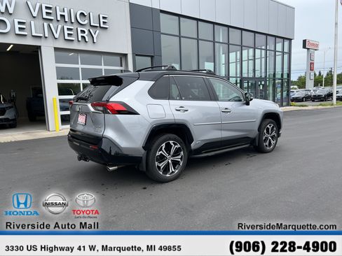 Used 2023 Toyota RAV4 XSE w/ Weather Package AWD/4WD image 9