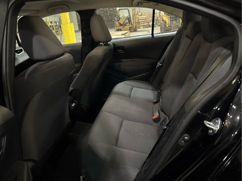 Certified 2025 Toyota Corolla LE FWD image 5