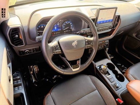 Used 2023 Ford Bronco Sport Outer Banks w/ Tech Package image 18