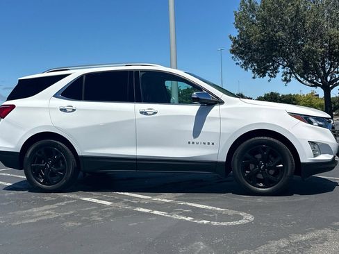 Used 2019 Chevrolet Equinox Premier FWD image 3