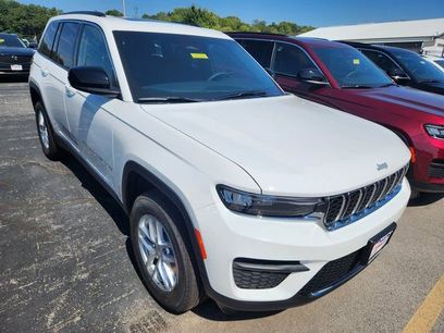 New 2025 Jeep Grand Cherokee Laredo w/ Luxury Tech Group I