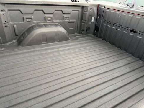 Used 2025 GMC Sierra 1500 AT4 w/ AT4 Premium Package AWD/4WD image 16
