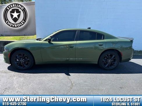 Used 2021 Dodge Charger SXT AWD/4WD image 2