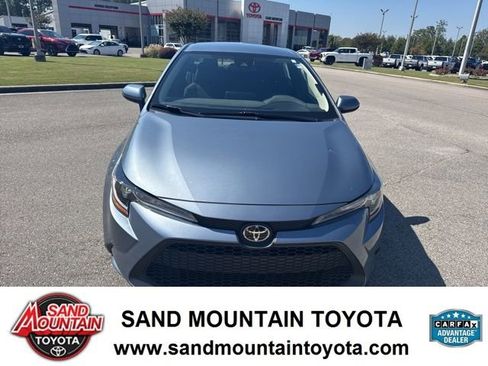 Used 2022 Toyota Corolla LE image 8