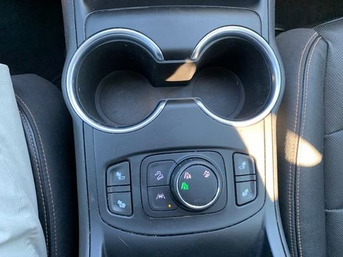 Used 2020 GMC Terrain SLT image 10