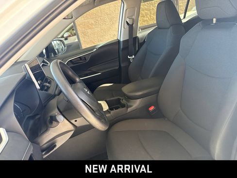 Used 2025 Toyota RAV4 LE FWD image 9