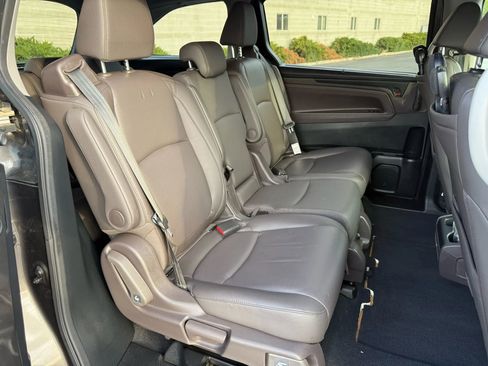 Used 2020 Honda Odyssey Elite image 23