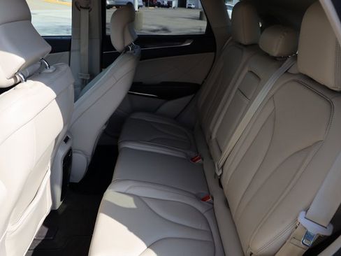 Used 2019 Lincoln MKC Reserve w/ MKC Climate Package image 13
