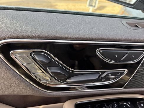 Used 2023 Lincoln Navigator L Reserve image 25