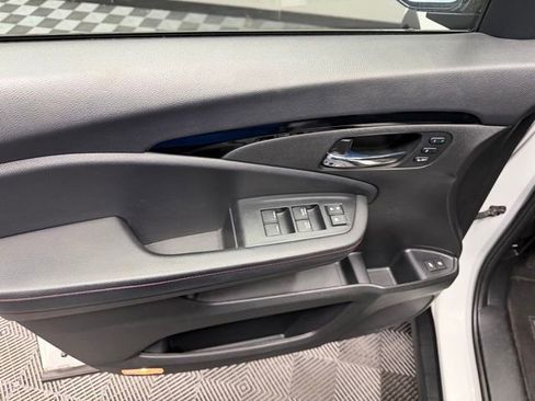 Used 2022 Honda Pilot Black Edition image 15