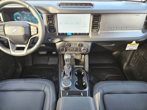 New 2025 Ford Bronco Badlands AWD/4WD image 13