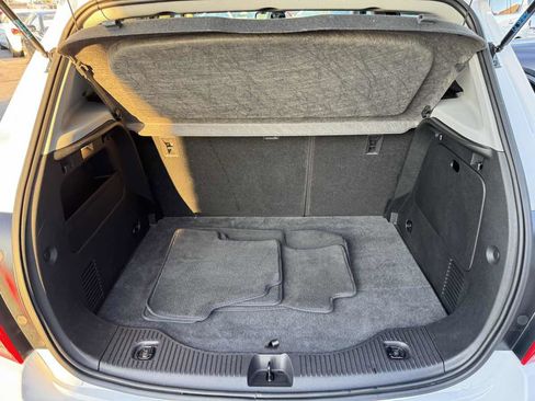 Used 2020 Chevrolet Trax LT w/ LT Convenience Package image 37