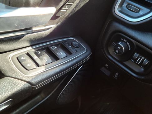 Used 2022 RAM 1500 Laramie w/ Sport Appearance Package image 13