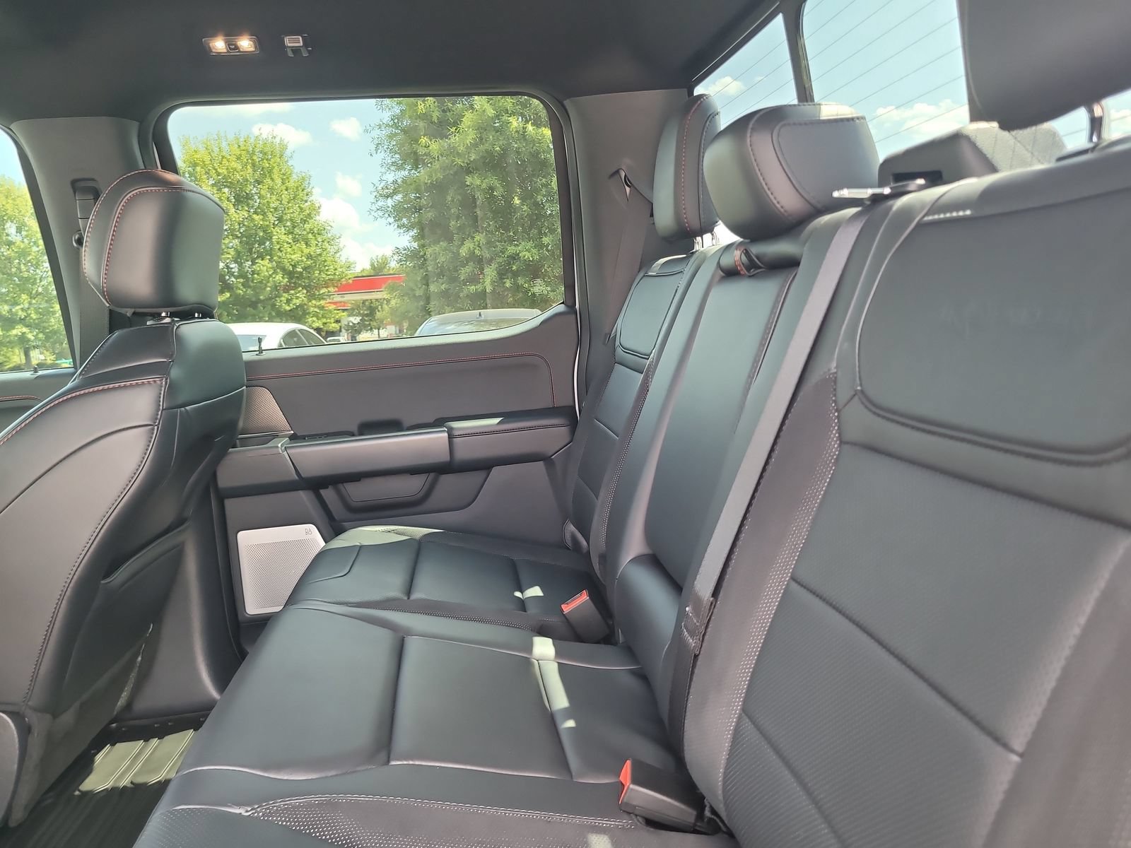Used 2025 Ford F150 Raptor AWD/4WD image 24