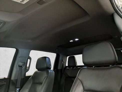 Used 2022 GMC Sierra 1500 Elevation w/ Elevation Premium Package AWD/4WD image 18