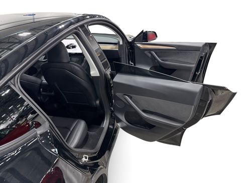 Certified 2023 Tesla Model Y Long Range AWD/4WD image 12