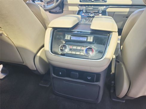 Certified 2020 Lincoln Navigator Reserve w/ Luxury Package RWD image 27