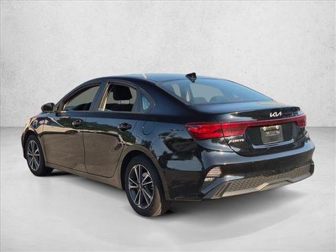 Used 2024 Kia Forte LXS FWD image 7