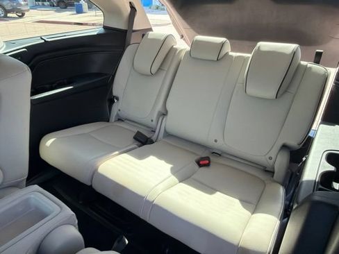 Used 2025 Honda Odyssey Touring image 27