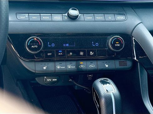 Used 2024 Hyundai Elantra N image 21