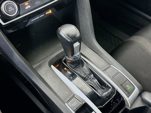 Used 2019 Honda Civic Sport image 19