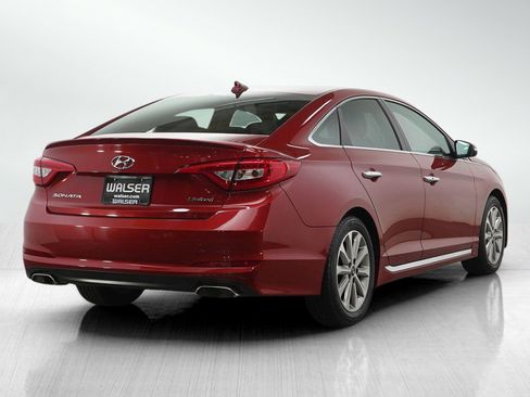 Used 2017 Hyundai Sonata Limited w/ Tech Package 03 FWD image 5