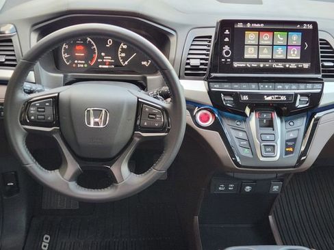 Used 2025 Honda Odyssey Touring image 25