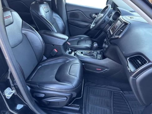 Used 2021 Jeep Cherokee Trailhawk w/ Sun, Sound & Nav Group image 34