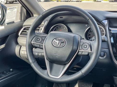 Used 2024 Toyota Camry XLE image 12