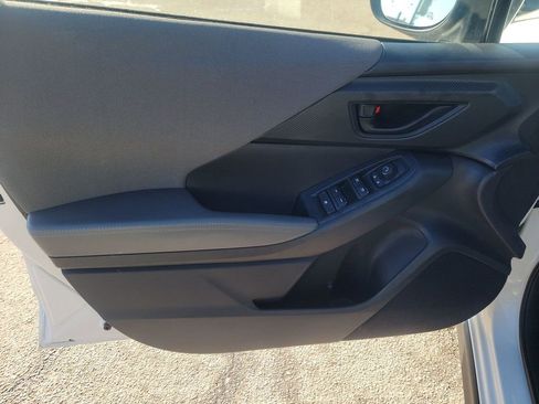 Used 2024 Subaru Crosstrek 2.0i Premium image 16