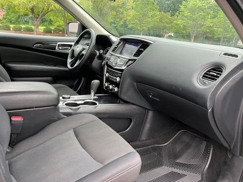 Used 2020 Nissan Pathfinder S AWD/4WD image 20