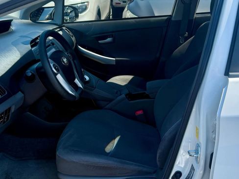 Used 2010 Toyota Prius Two image 11