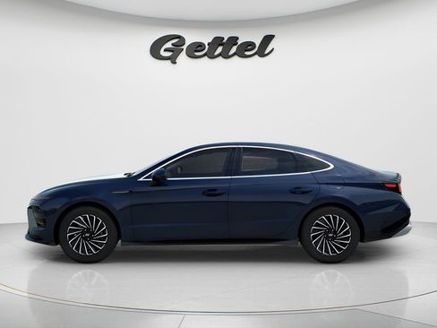 New 2026 Hyundai Sonata Limited FWD image 3