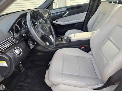 Used 2012 Mercedes-Benz E 350 4MATIC Sedan image 7