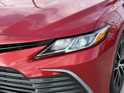 Used 2023 Toyota Camry LE image 11