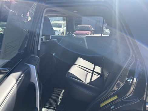 Certified 2018 Toyota 4Runner Limited AWD/4WD image 16