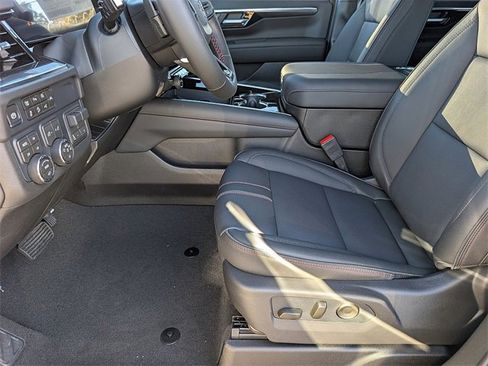 New 2026 Chevrolet Suburban RST w/ RST Capability Package image 19