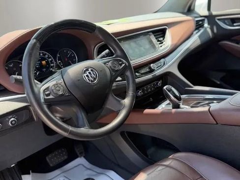Used 2018 Buick Enclave Avenir w/ Avenir Technology Package AWD/4WD image 14