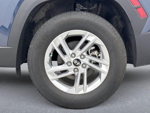 Used 2025 Hyundai Tucson SE AWD/4WD image 12