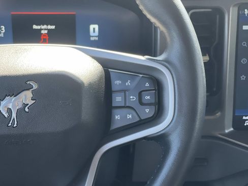 Used 2025 Ford Bronco Badlands AWD/4WD image 9