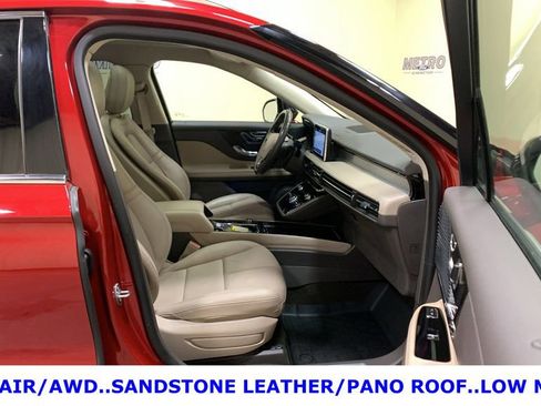 Used 2020 Lincoln Corsair AWD w/ Premium Package image 13