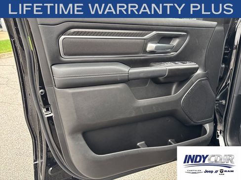 New 2026 RAM 1500 4x4 Crew Cab image 8